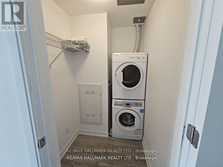 Property Photo:  50 Charles Street 2202  ON M4Y 0C3 