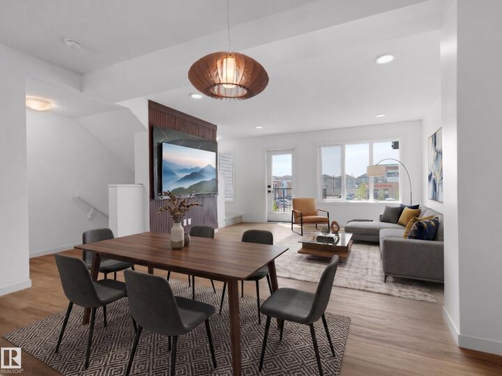 Property Photo:  1230 Aster Boulevard NW  AB T6T 2N8 
