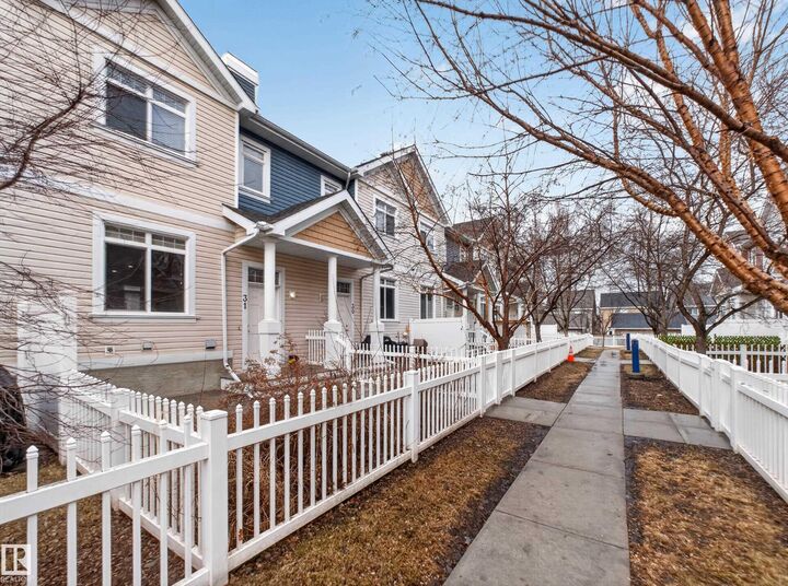 Property Photo:  1804 70 Street SW 31  AB T6X 0H4 