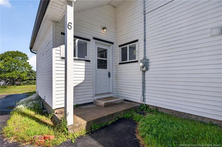 Property Photo:  6 Crow Island Road  NB E5J 1Z8 