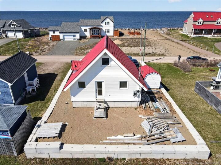 Property Photo:  11 Sur L' Ocean Street  NB E4P 8N9 
