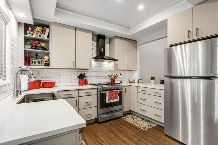 Property Photo: 701 Serramonte Drive GA 30068
