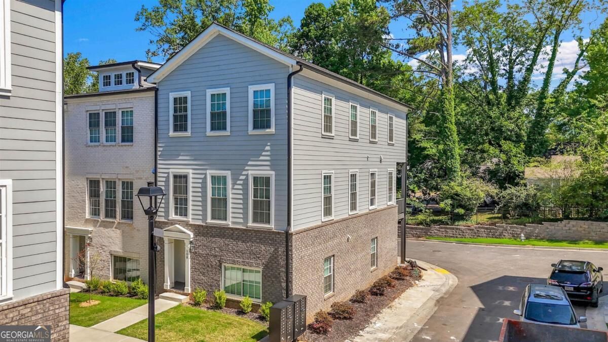 Property Photo: 3165 Dogwood Drive 108 GA 30354