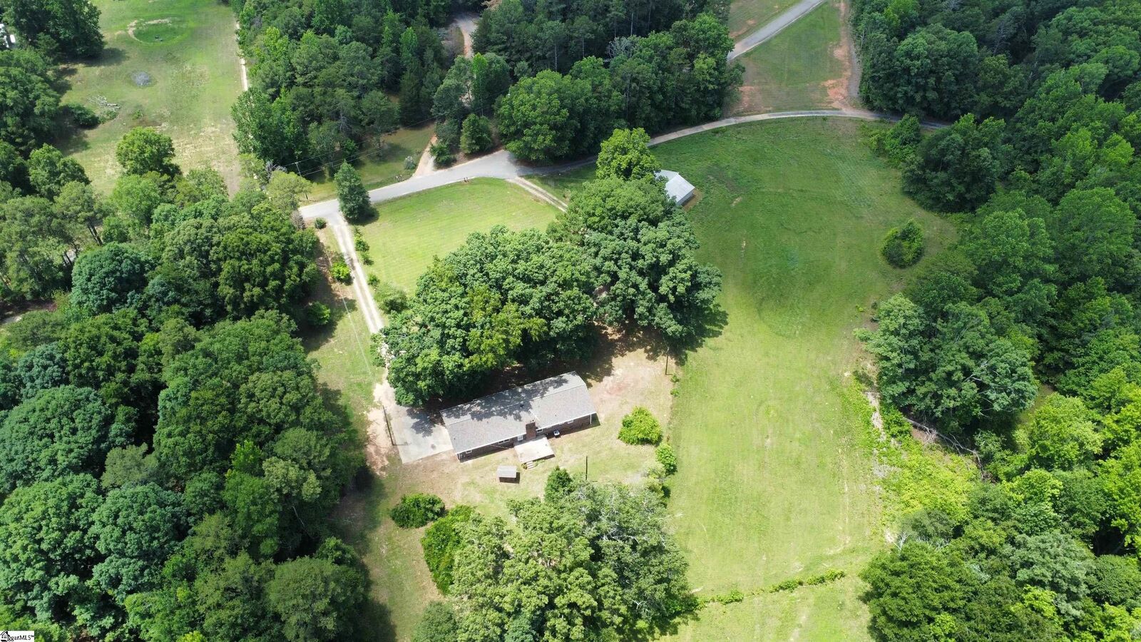 Property Photo: 140 Loftis Drive SC 29669