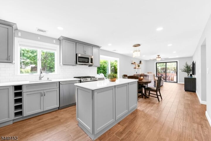Property Photo:  136 Changebridge Rd 7  NJ 07045 