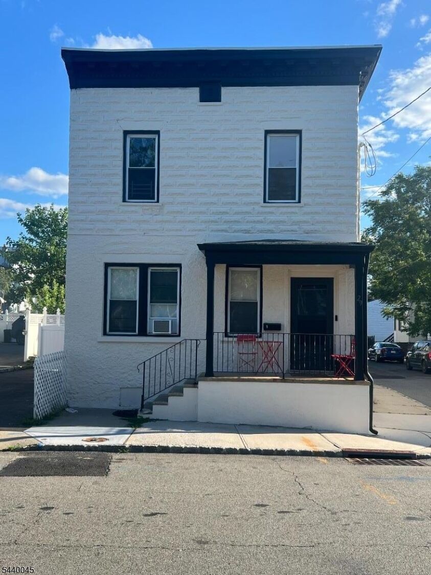 Property Photo:  29 Laurel Ave 2  NJ 07040 
