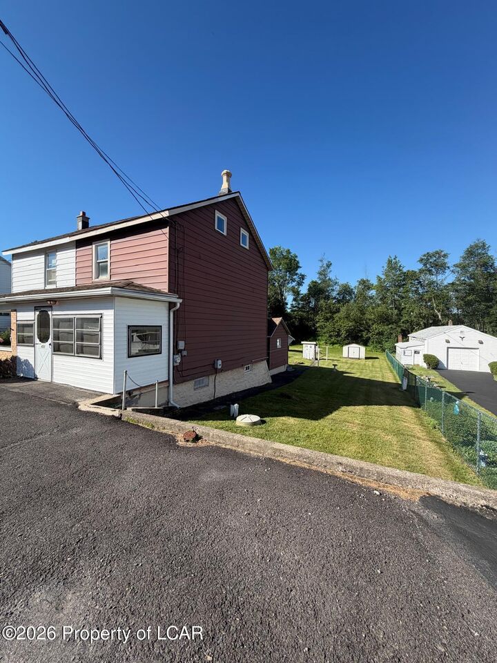 Property Photo:  450 Old Cranberry Road  PA 18202 