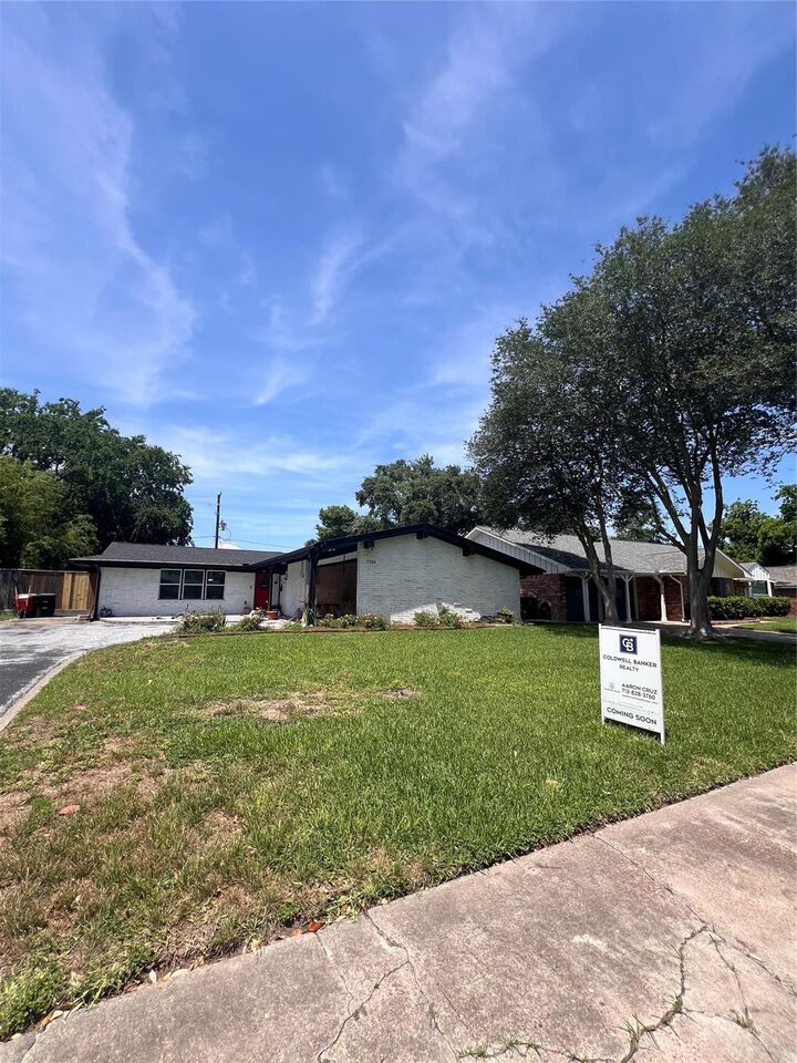 Property Photo:  7034 Langdon Lane  TX 77074 