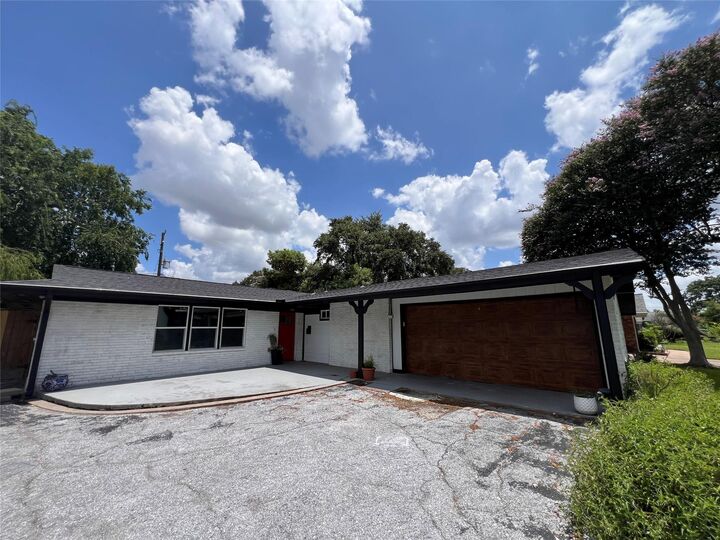 Property Photo:  7034 Langdon Lane  TX 77074 