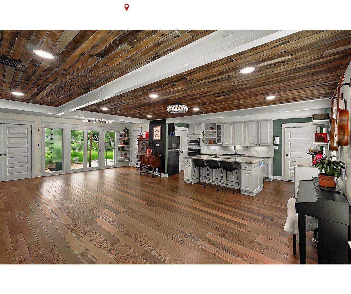 Property Photo: 4825 Kingfisher Drive TX 77035