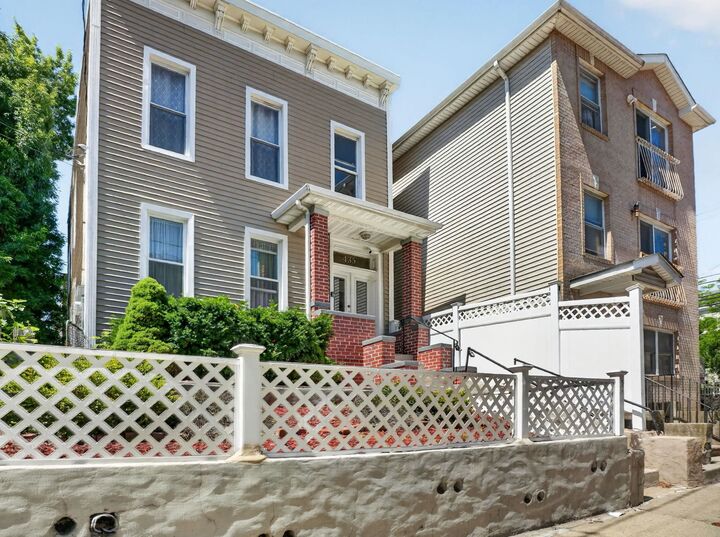 Property Photo: 435 Wayne St 1 NJ 07302