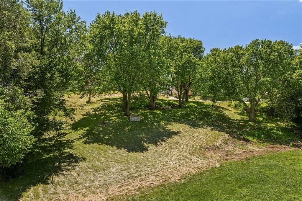 Property Photo: 325 A Street MO 64501