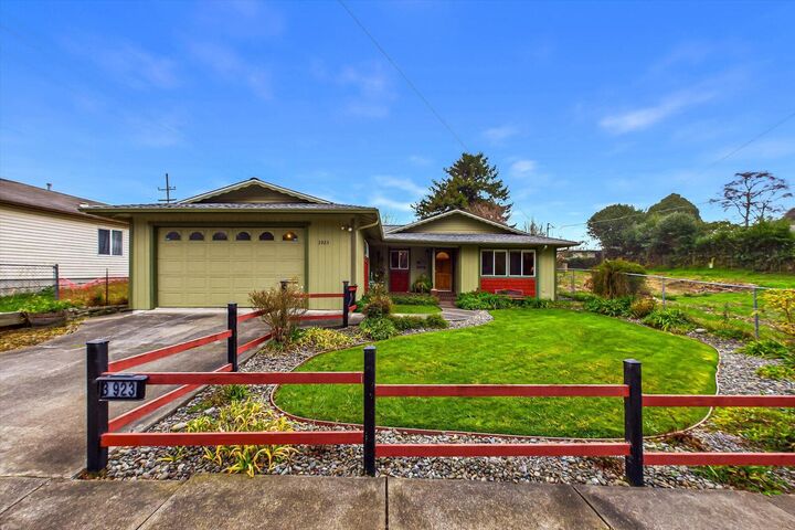 Property Photo: 3923 D Street CA 95503