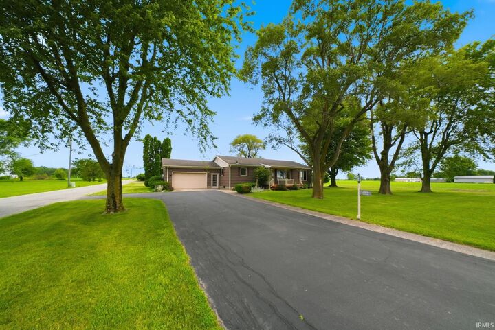 Property Photo: 3724 W Yoder Road IN 46798