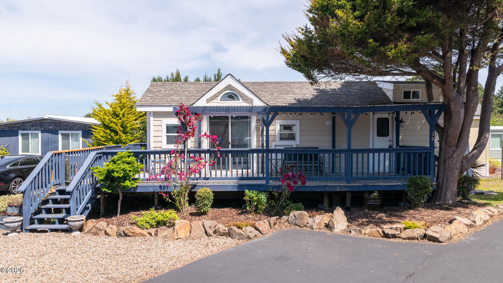 Property Photo:  4875 US-101 35  OR 97341 