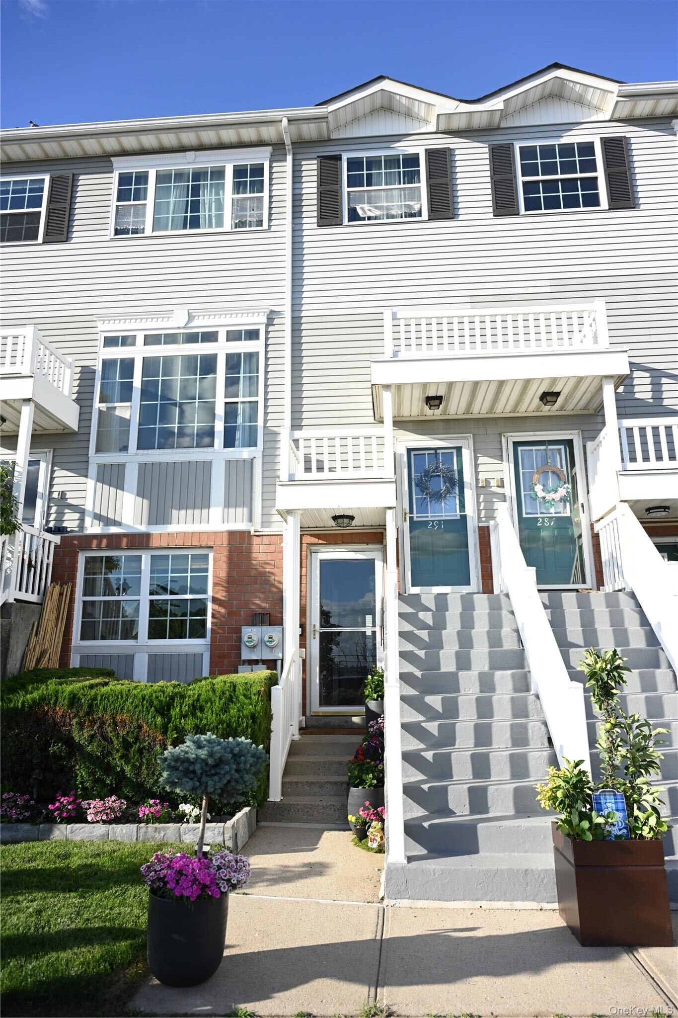 Property Photo:  291 Surf Drive 214B  NY 10473 