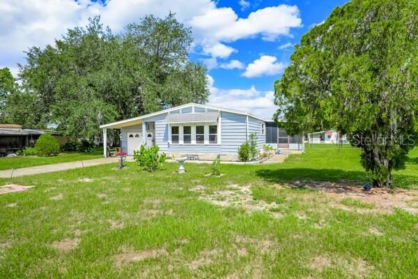 Property Photo: 357 Wade Park Court FL 33897