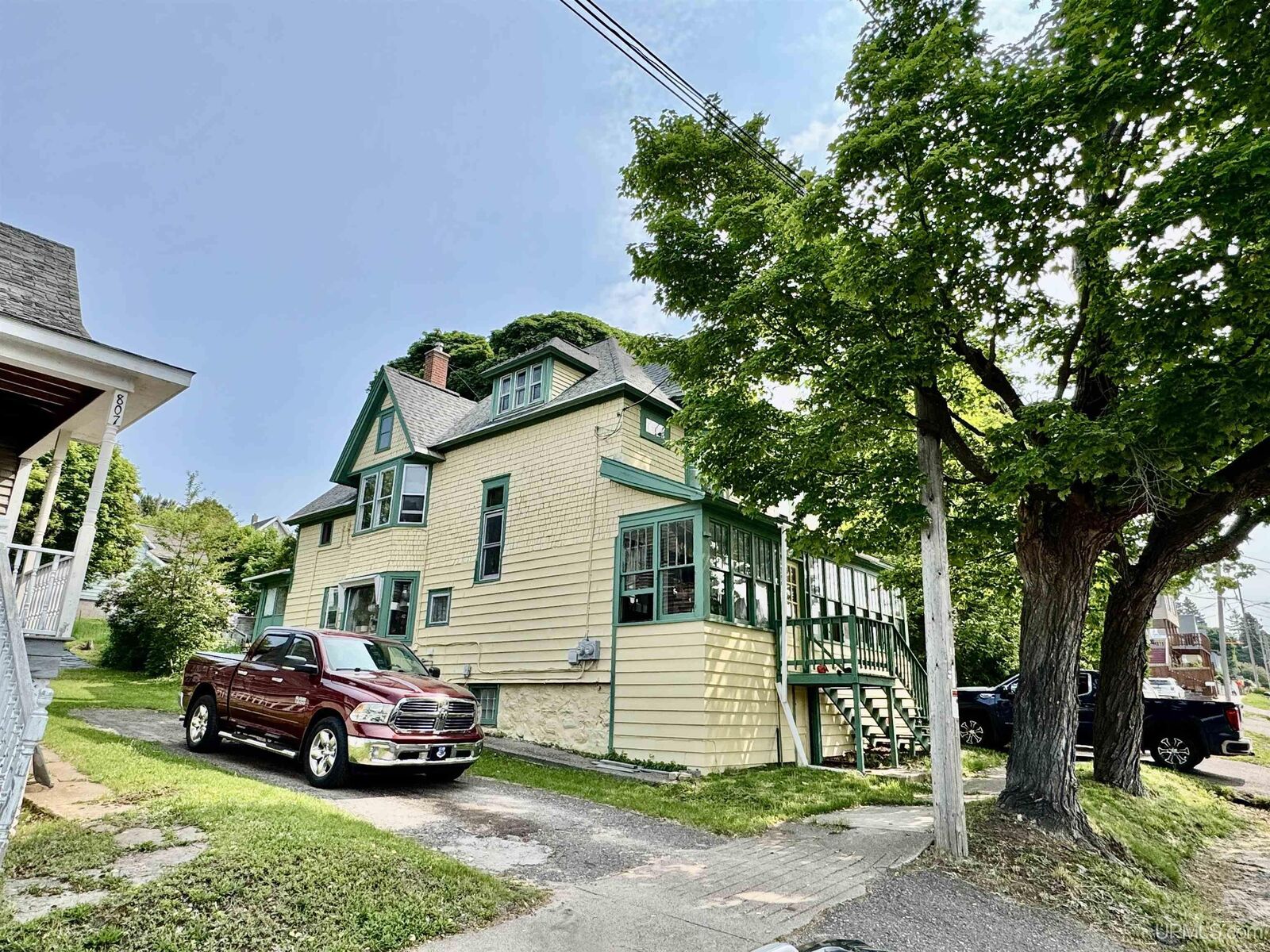Property Photo:  803 Elm Street  MI 49930 