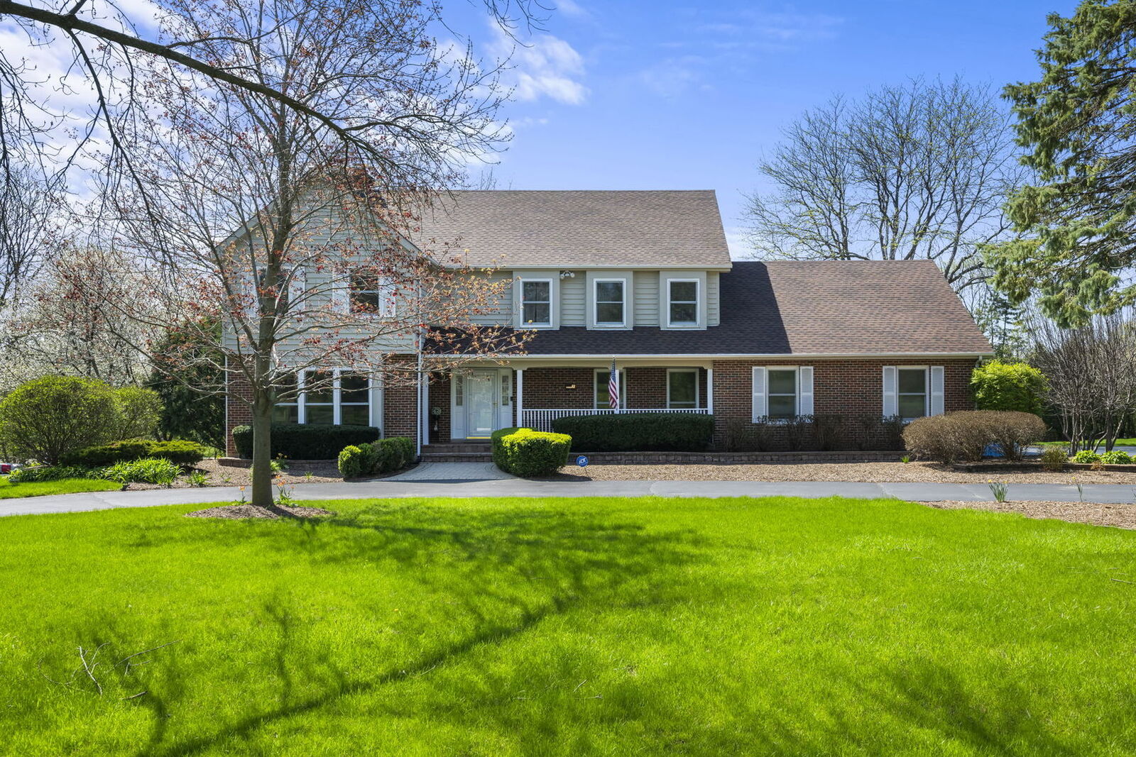 Property Photo:  26 Brandywine Road  IL 60010 