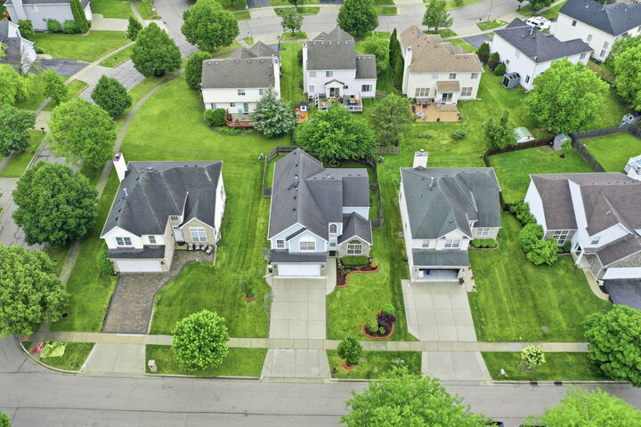 Property Photo: 154 Augusta Drive IL 60107