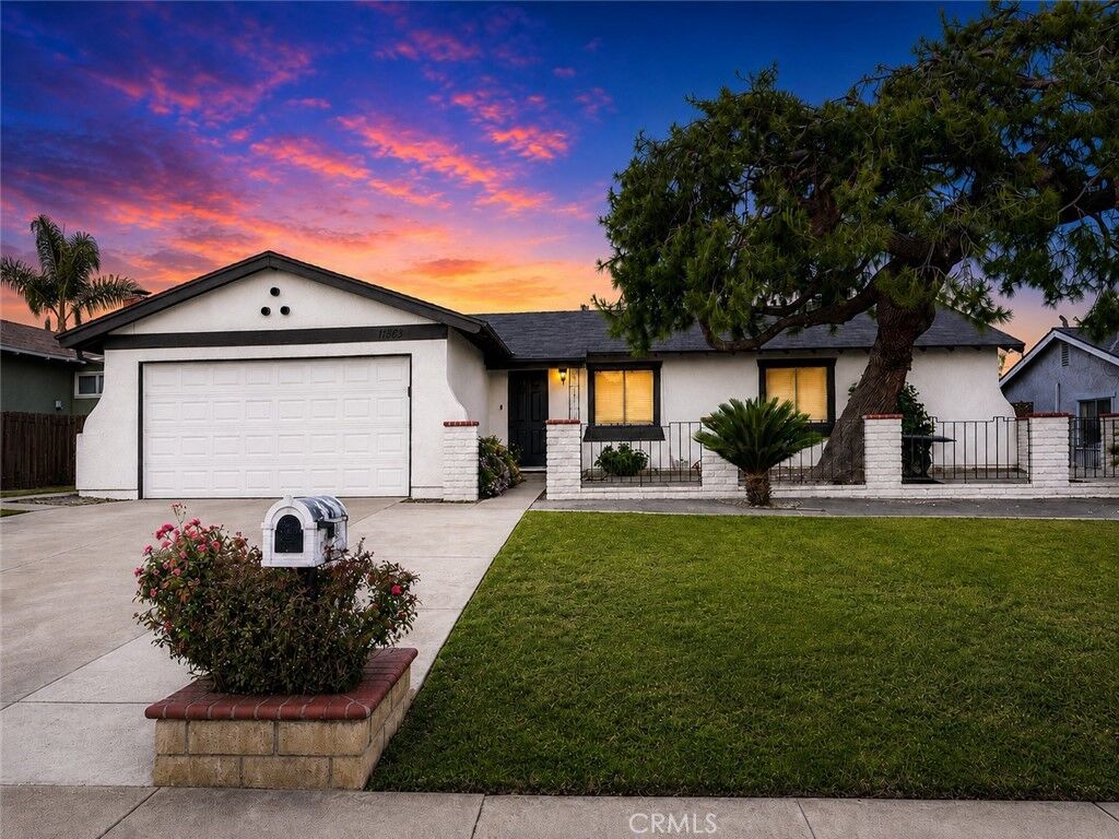 Property Photo:  11863 Vista  CA 91710 