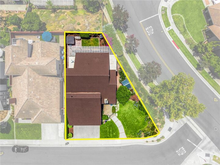 Property Photo:  2226 Shadetree Circle  CA 92821 