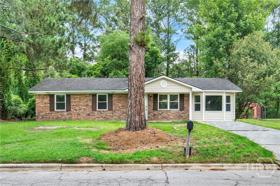 Property Photo: 300 Garden Acres Way GA 31322