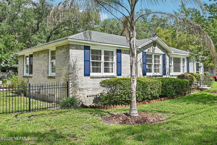 Property Photo:  1936 Woodmere Drive  FL 32210 