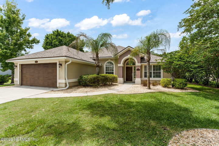 Property Photo: 464 Johns Creek Parkway FL 32092