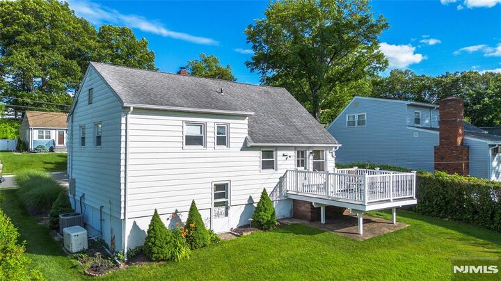 Property Photo:  59 Hooyman Drive  NJ 07013 