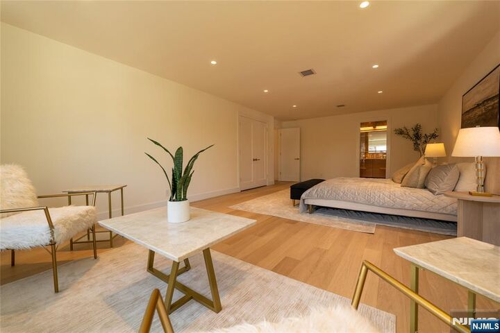 Property Photo:  155 Waldo Place  NJ 07631 