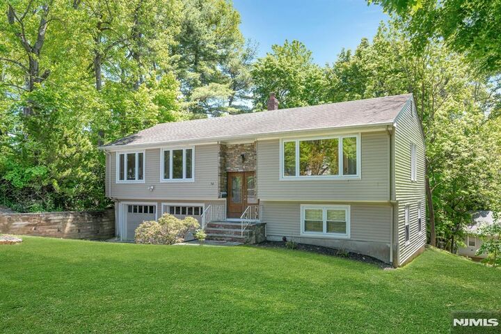 Property Photo:  34 Bear Brook Lane  NJ 07039 