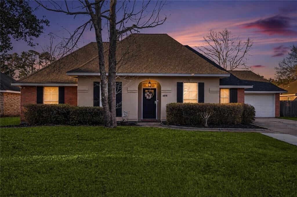 Property Photo:  108 Woodruff Drive  LA 70461 