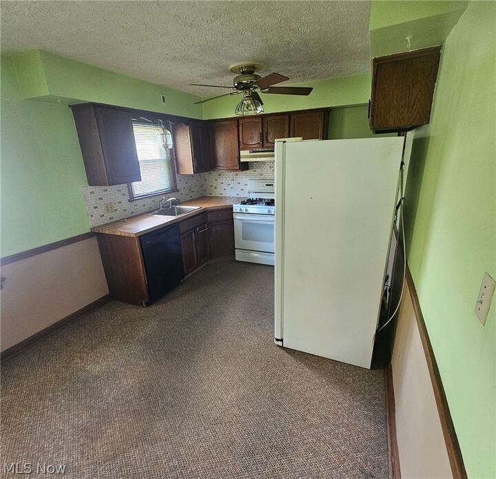 Property Photo: 1441 Humbolt Avenue OH 44502
