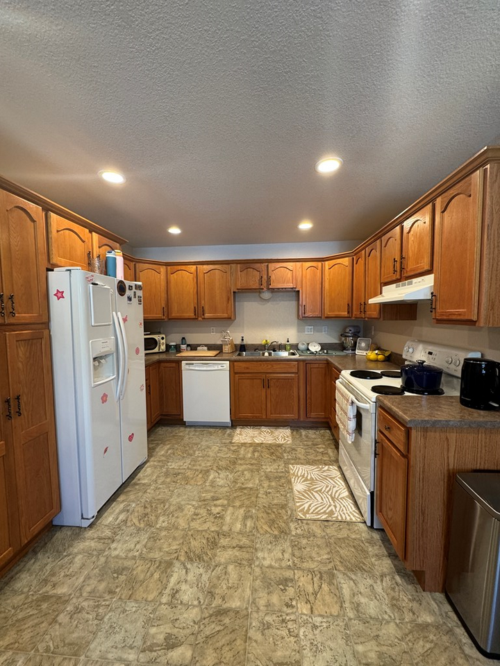 Property Photo: 709/711 Wiles Lane MO 63501