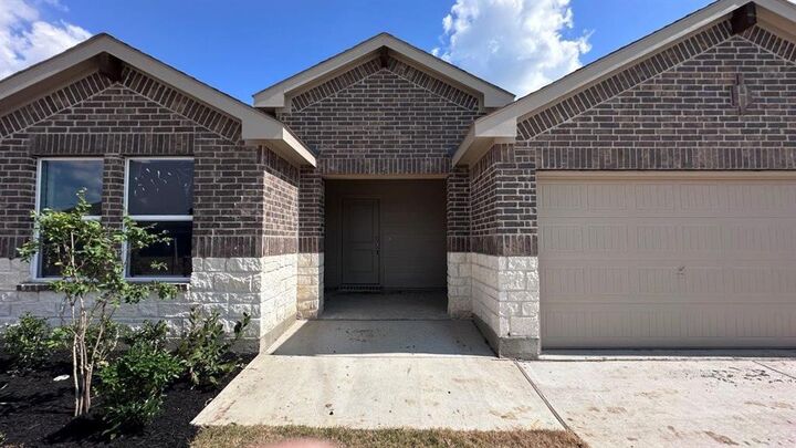 Property Photo: 10813 Bloodstone Drive TX 76036