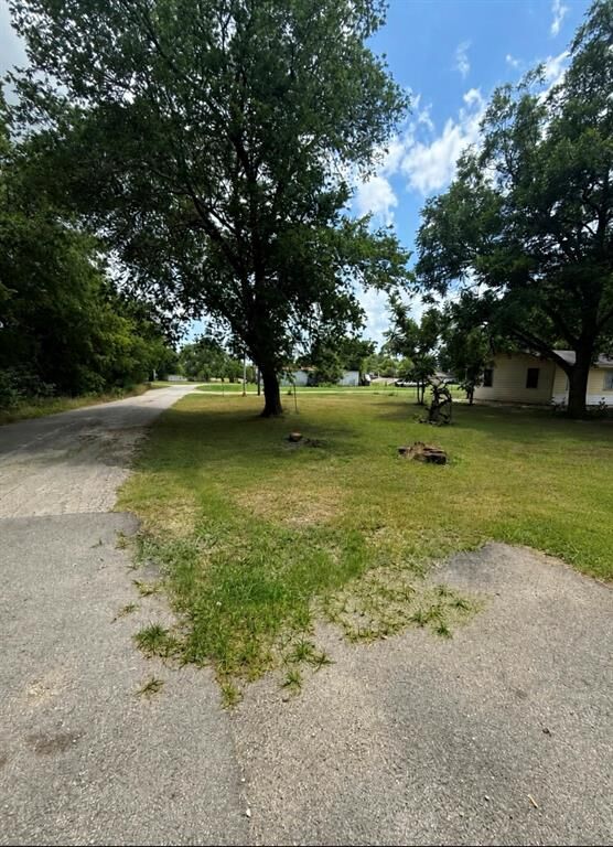 Property Photo:  101 N Center Street  TX 76692 