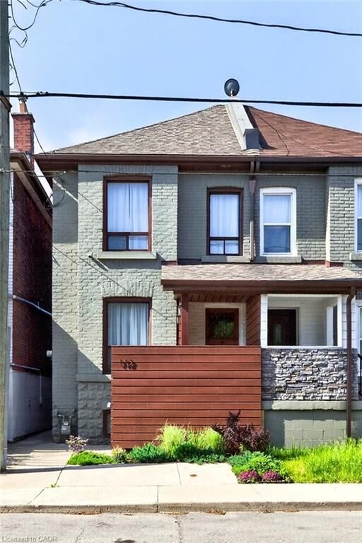 Property Photo:  112 Burton Street  ON L8L 3R5 