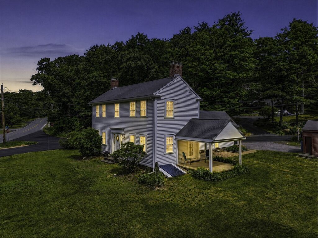 Property Photo: 236 Mendon St MA 01568