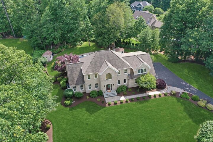 Property Photo:  15 Saddle Ridge Rd.  MA 01746 