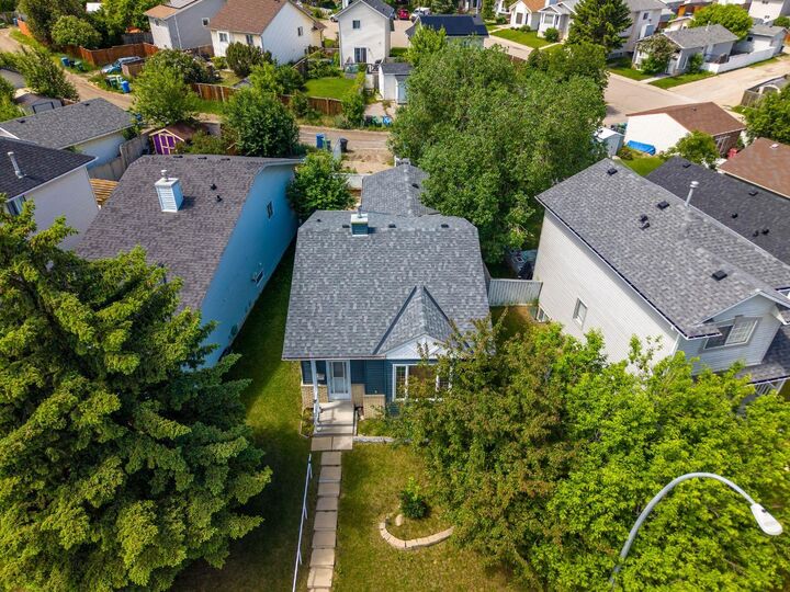 Property Photo: 52 Covington Road NE AB T3X 4A7