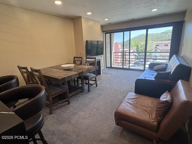 Property Photo: 2000 Prospector Avenue 414 UT 84060