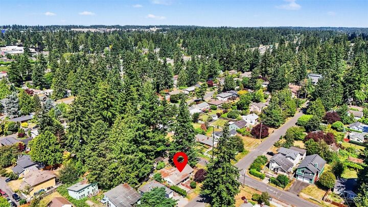 Property Photo: 11557 8th Avenue NE WA 98125