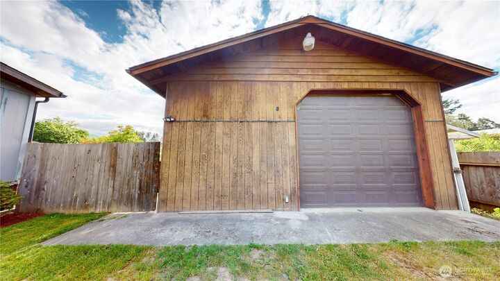 Property Photo:  9655  Brookshire Lane  WA 98284 