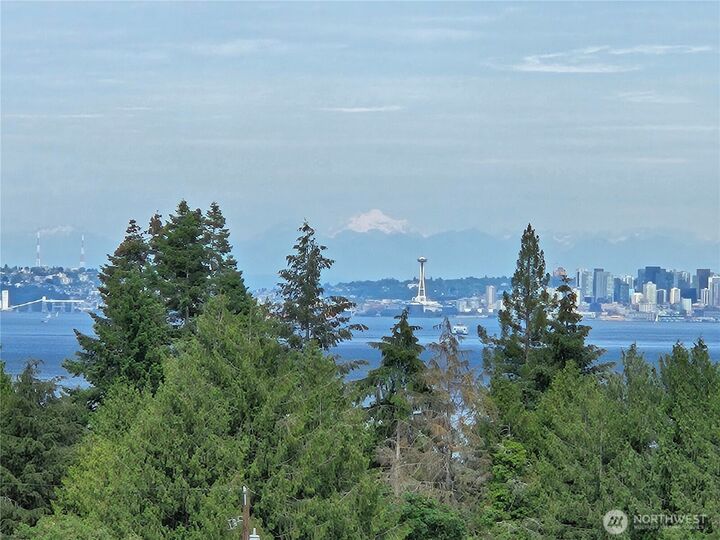 Property Photo:  8102 E Perelli Lane  WA 98366 