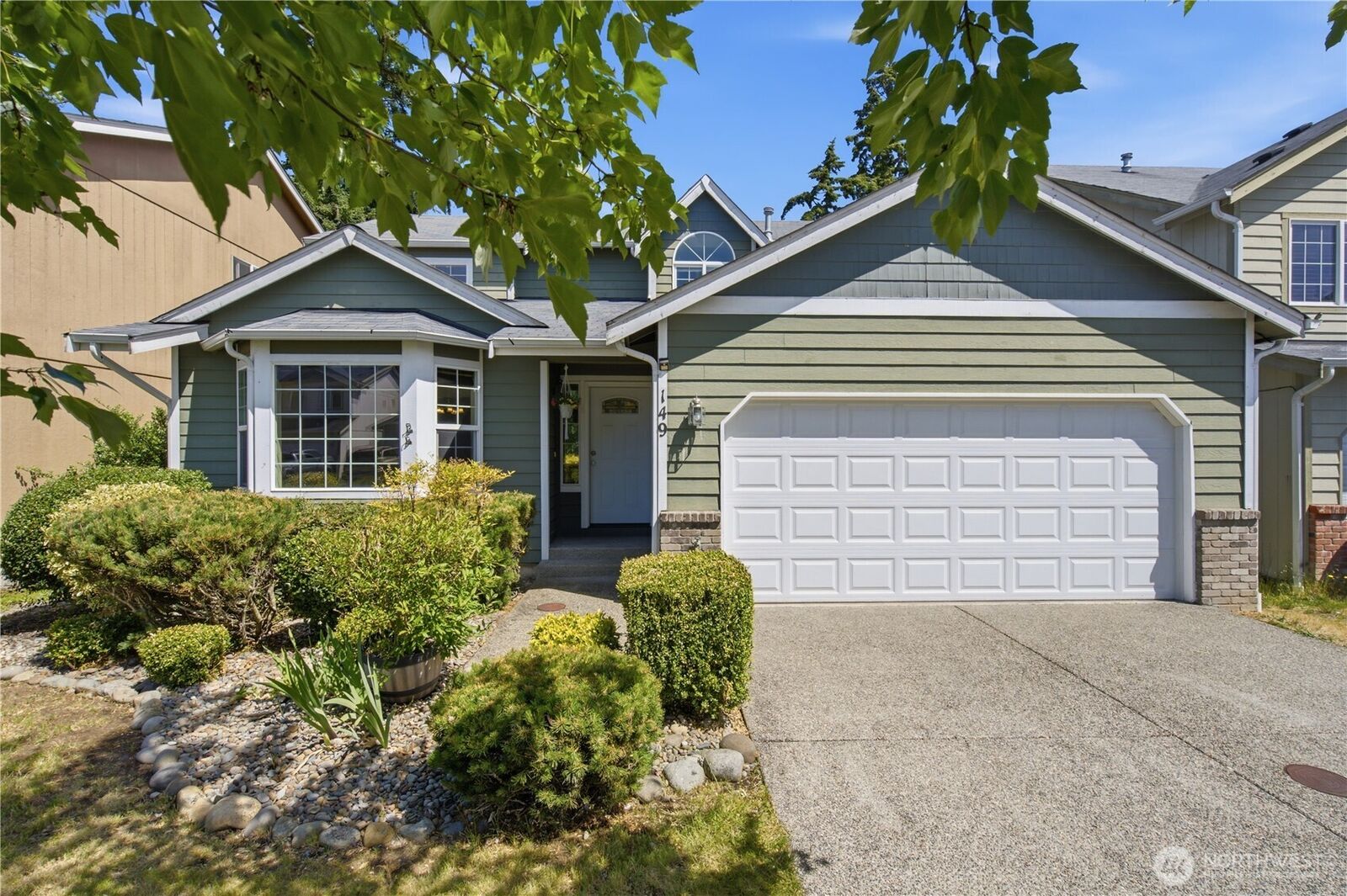Property Photo:  149  177th Street E  WA 98387 