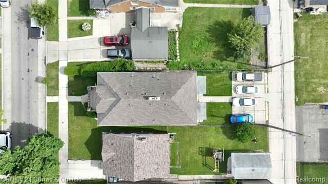 Property Photo: 6022-6028 Appoline MI 48126