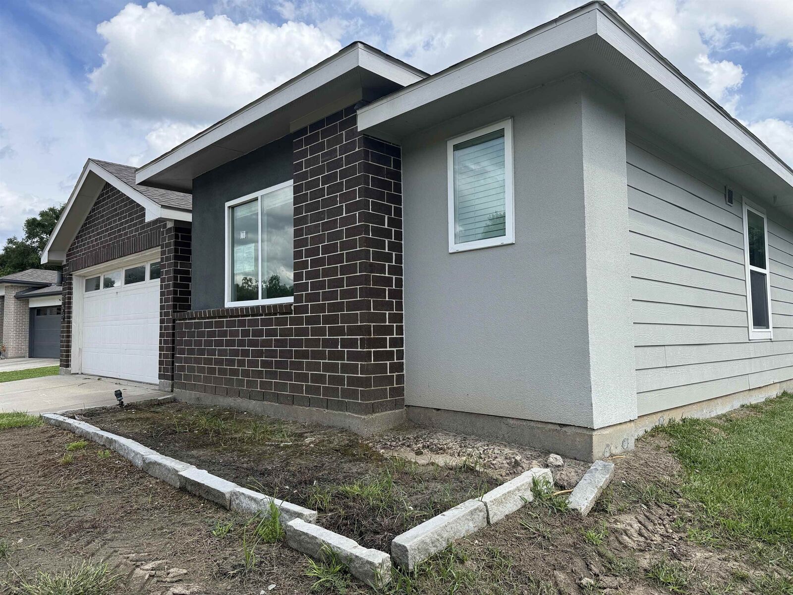 Property Photo: 345 Silver Bridge TX 77611