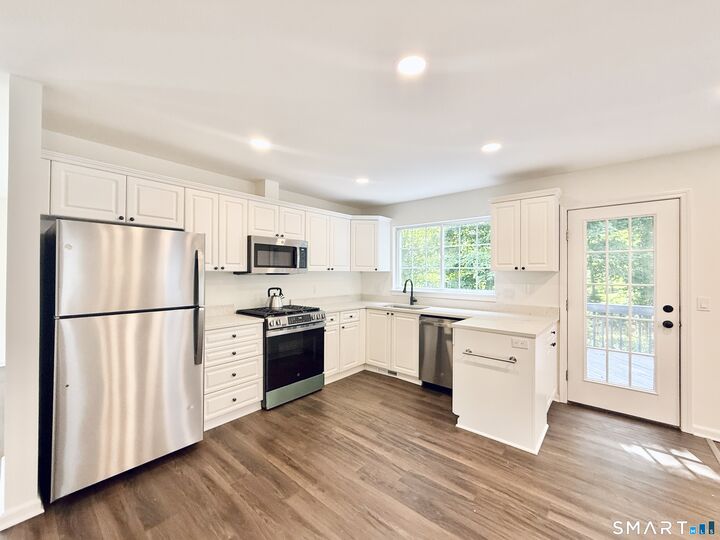 Property Photo:  95 Intervale Road 34  CT 06905 