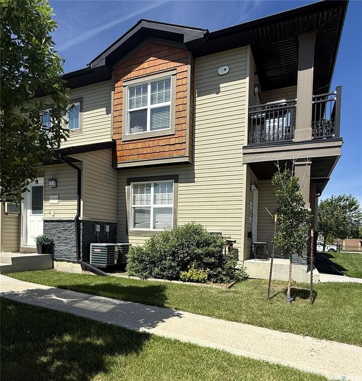 Property Photo: 1015 Patrick Crescent 2304 SK S7W 0M1